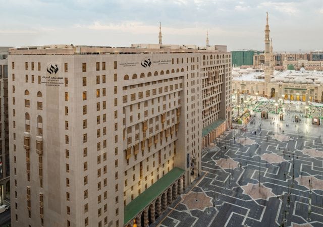 5 star Umrah package tower hotel overlooking the Kaaba UK